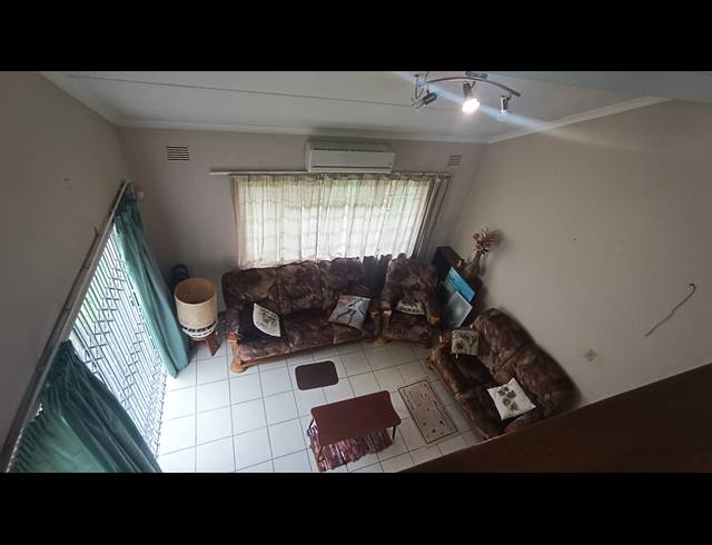 2 BEDROOM DUPLEX FOR SALE IN ESCOMBE